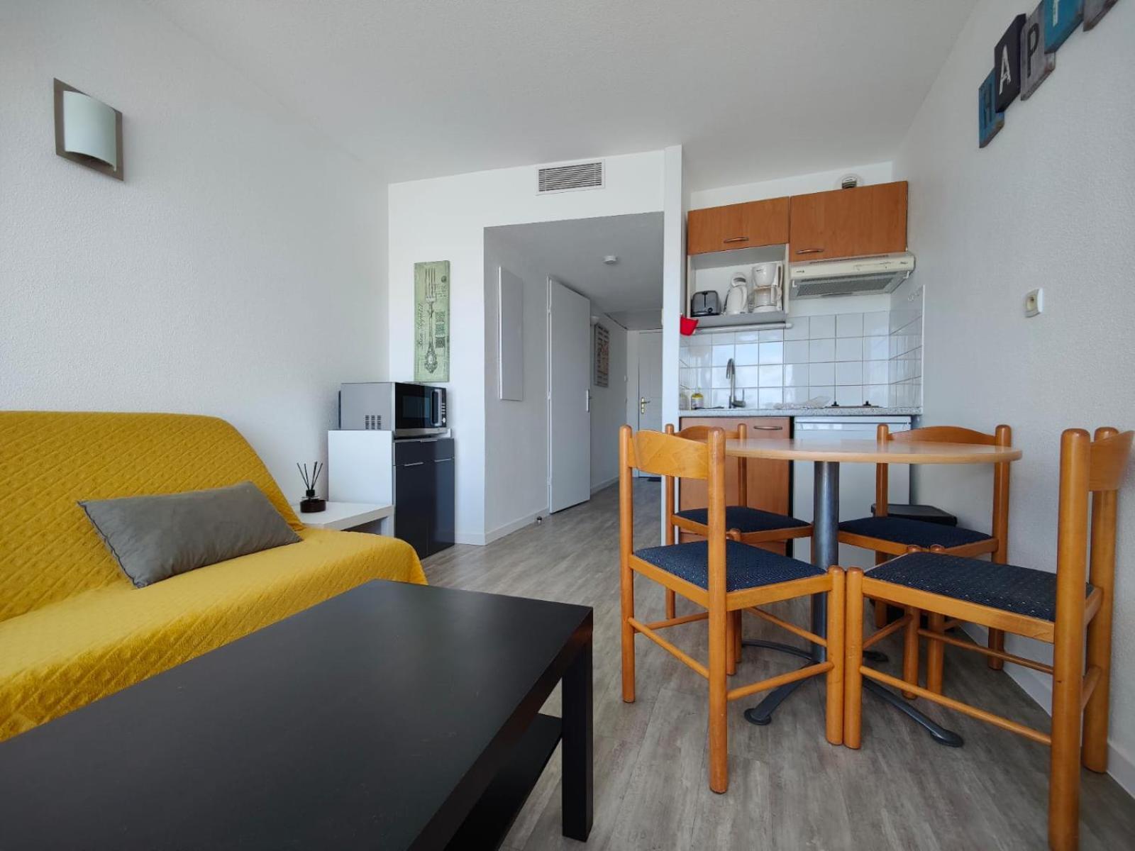 L'Albatros- Parking - Piscine Apartment ลาโรแชล ภายนอก รูปภาพ